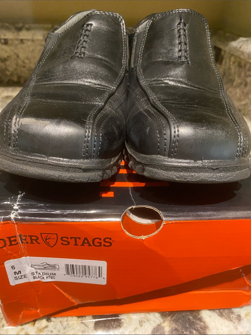 Deer Stags Men's Black Leather Slip-On Loafers